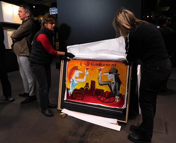 &Uuml;bergabe von Lindenberg-Gem&auml;lde von der Brost Stiftung an das Ruhr Museum in Essen