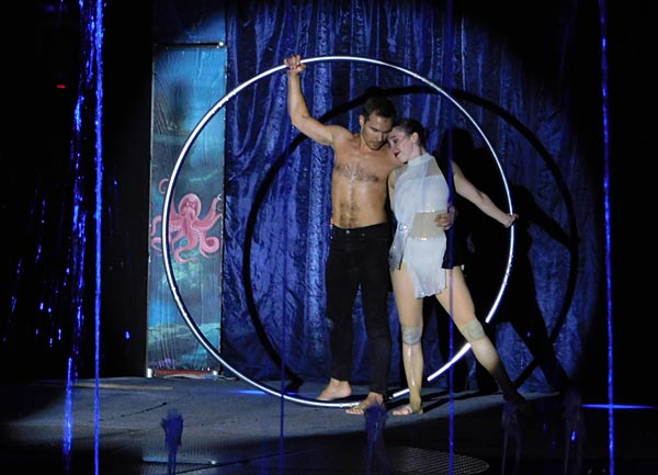 Circus 'Waterland' im Landschaftspark Duisburg-Nord