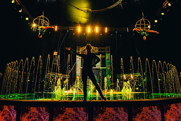 Circus 'Waterland' im Landschaftspark Duisburg-Nord