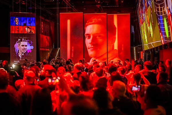 Ausstellung 'SUPERHEROES. Jamal Musiala. Florian Wirtz. The Immersive Experience' im Deutschen Fu&szlig;ballmuseum Dortmund