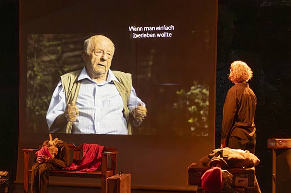 Schauspiel 'Zweitzeuge' im Schauspiel Duisburg